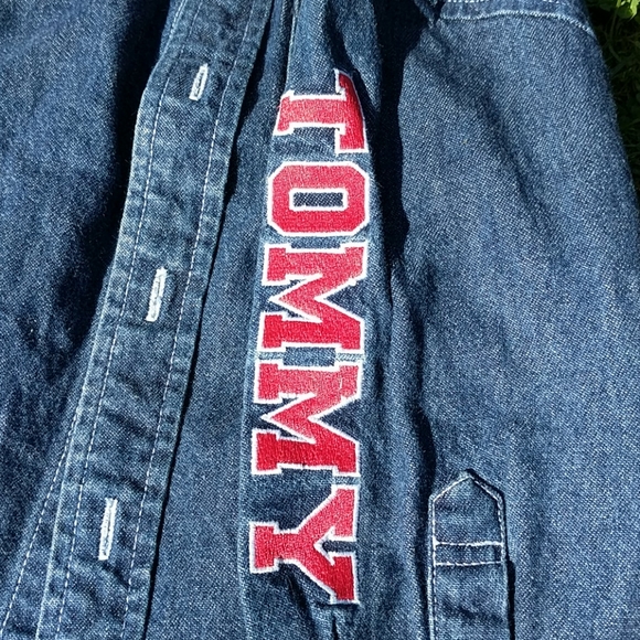 Toddler Tommy Hilfiger button down denim shirt - Picture 6 of 10